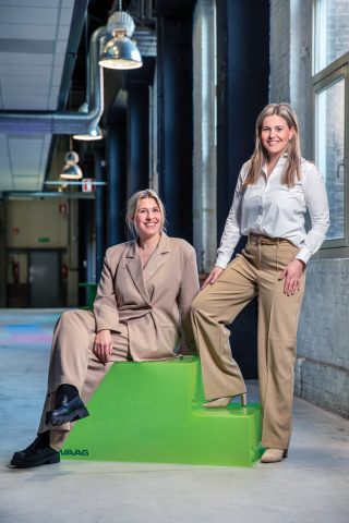 logo Nienke & Anne